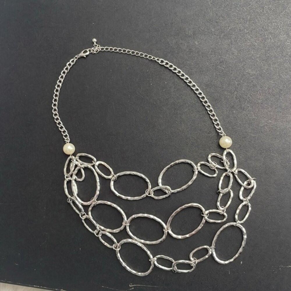 Chunky  pearl Layered Necklace silver Tone Hoop Chain